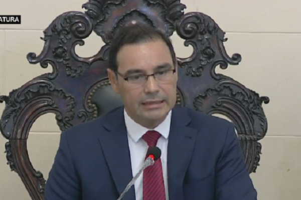 Asamblea Legislativa: Valdés reconoció que la Pandemia ocupó el centro de la escena