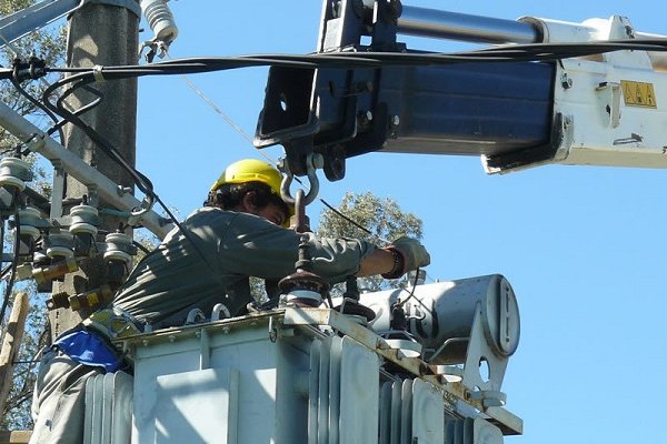 En Santa Lucía la DPEC dejó sin transformador a tres barrios