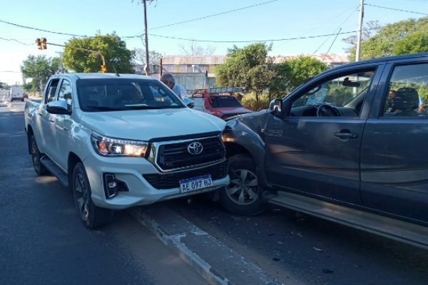 El ministro de Salud Cardozo se descompensó y protagonizó un accidente en avenida Maipú