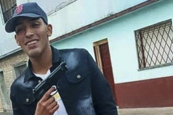 Mató de una puñalada a un joven que intentó robarle a su amigo