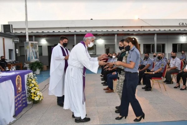 La Policía de Corrientes realizó un homenaje a las Mujeres de la fuerza