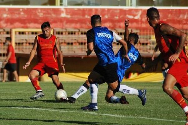 For Ever no fue para nada amistoso con Boca Unidos