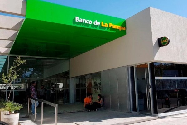 Denuncian al Banco de La Pampa por solicitar medidas corporales a postulantes