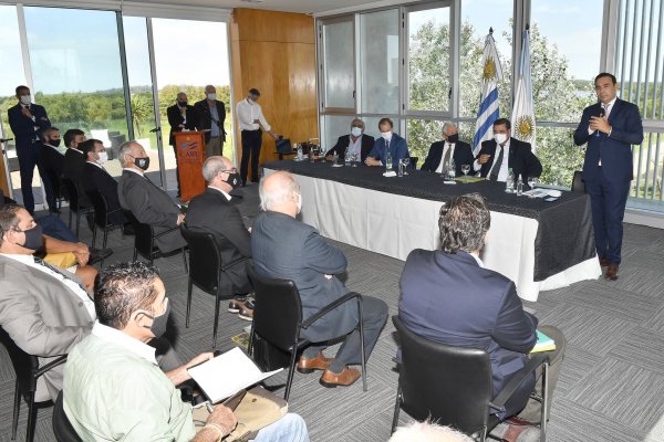 Presentaron el proyecto del puente Monte Caseros-Bella Unión