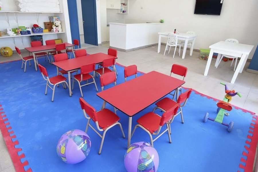 Una maestra se contagio de COVID-19 y aislaron un jardín de infantes