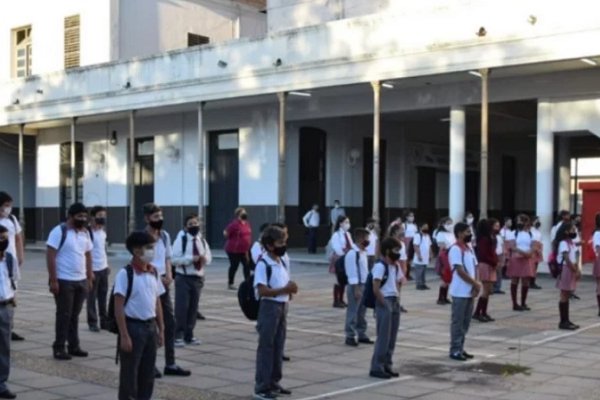 Aseguran que todos los casos de Covid en escuelas se dieron por fuera de las aulas