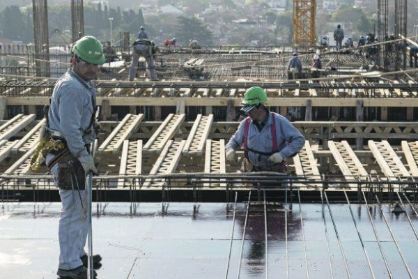 La economía cayó menos de 10% en 2020 a causa de la pandemia