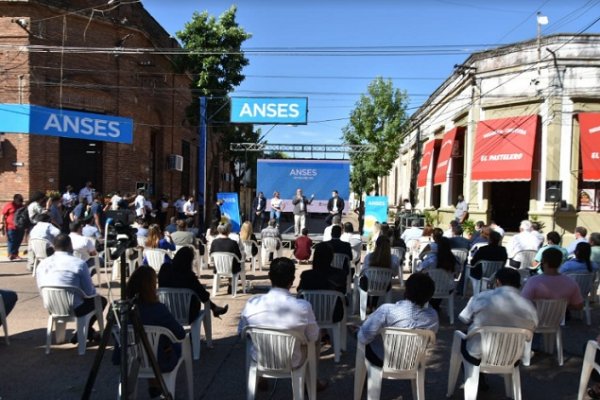 Diego Caram junto a funcionarios de Nación inauguraron nueva sede de Anses en Mercedes