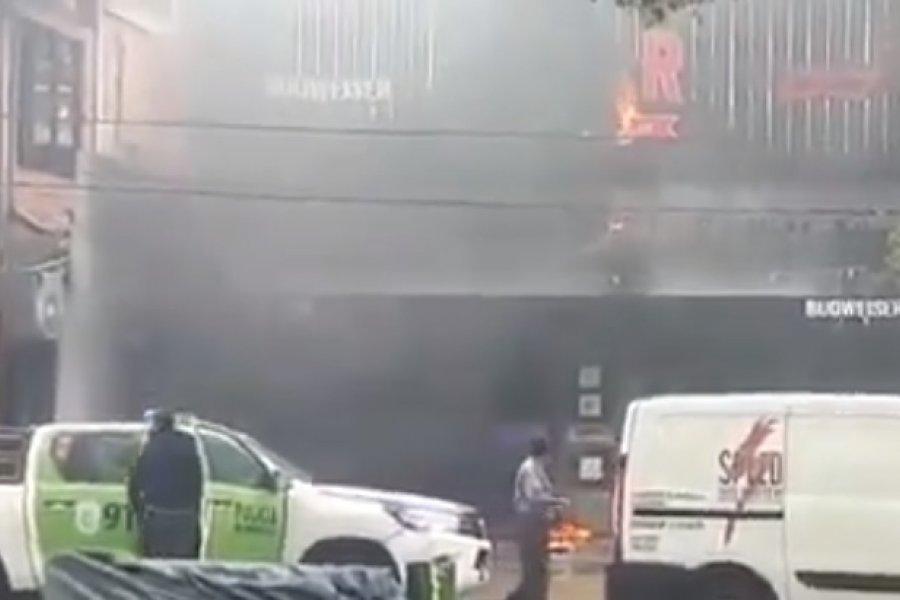 Un bar de Costanera correntina sufrió un incendio