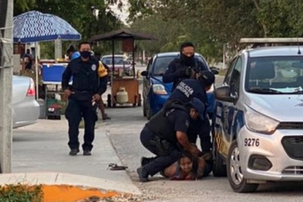 Una mujer murió tras ser sometida por la policía con la técnica del crimen de George Floyd