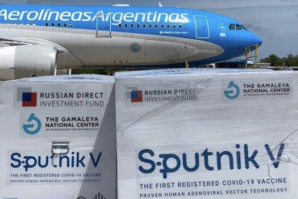 Parte el décimo vuelo hacia Moscú para traer más dosis de Sputnik V