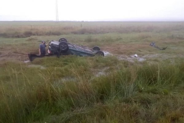 Hallaron un auto volcado y sin ocupantes en La Cruz