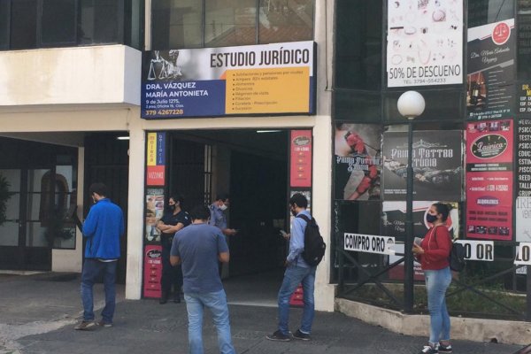 Intento de femicidio en pleno centro: abogada apuñalada por su expareja