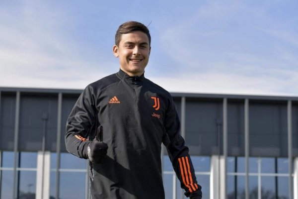 Tras 80 días, Dybala entrenó a la par del grupo y podría ser convocado ante Torino