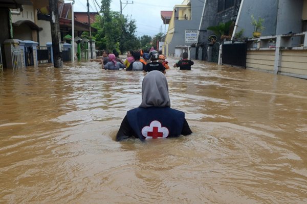 Murieron 44 personas a causa de inundaciones