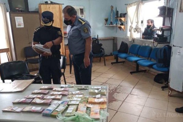 Incautaron más de 6 millones de pesos en una moto de agua en Corrientes