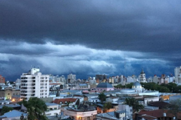 Corrientes Lluvias y tormentas aisladas para este viernes