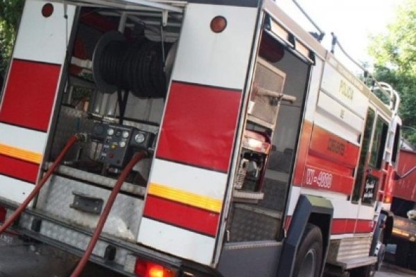 Corrientes: dejó una vela prendida y originó un gran incendio en su casa