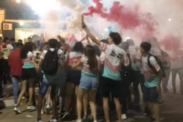 Mocoretá: Fiesta y descontrol frente a la casa del intendente