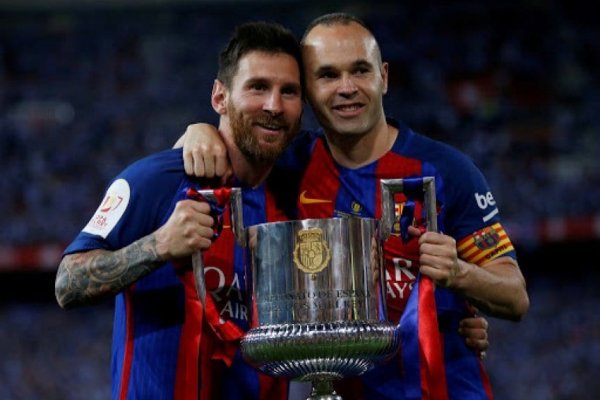 Estrellas del Fútbol Mundial vienen a pasar la Navidad con la familia Messi