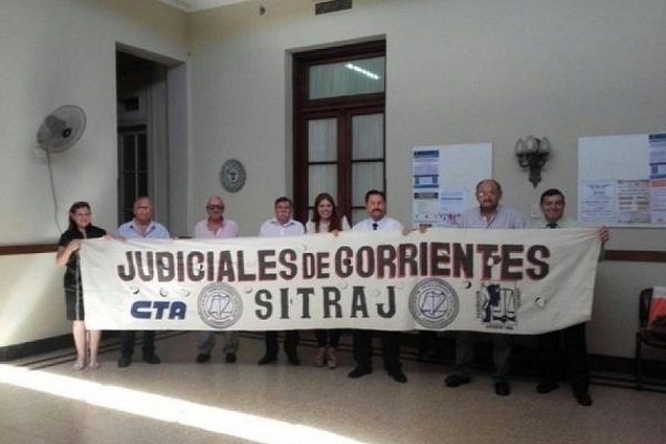 Sin recursos para aumentar salarios a judiciales correntinos