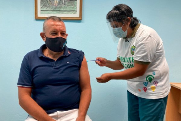 Rolando Fernández, el primer excombatiente de Malvinas en recibir la vacuna contra el Covid