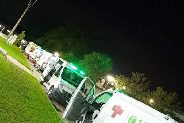 Corrientes: Fila de ambulancias para ingresar al Hospital de Campaña
