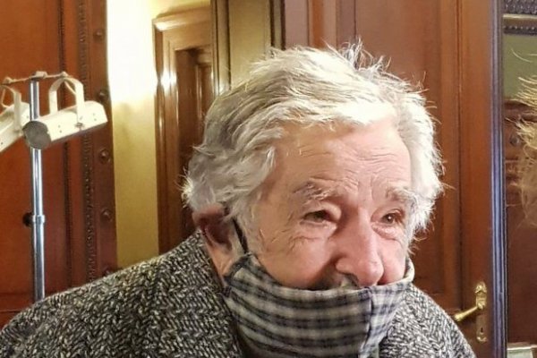 Uruguay: operan de urgencia el expresidente Mujica