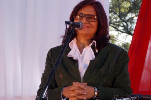 Peña de la Ciudad: Homenaje a Nélida Argentina Zenon