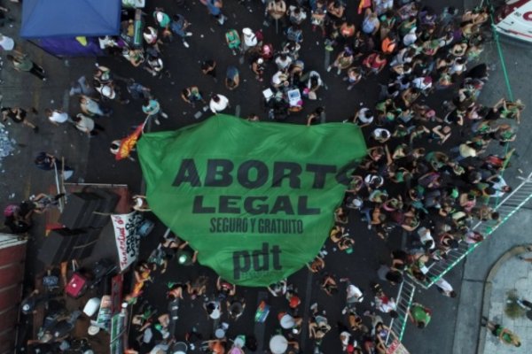 La Justicia frenó el aborto de una mujer por una cautelar presentada por su expareja