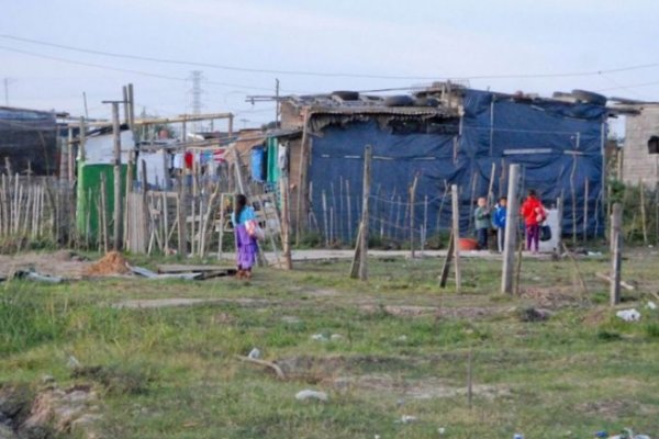 Hay más de 72.000 familias esperando una vivienda en Corrientes