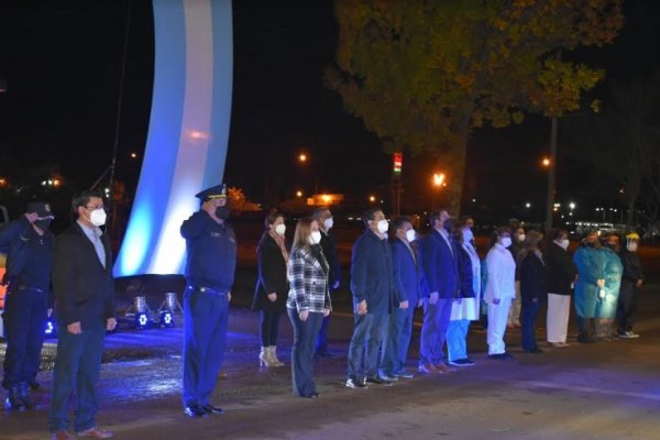 Con una vigilia, Curuzú Cuatiá conmemoró los 208 años del Himno Nacional Argentino