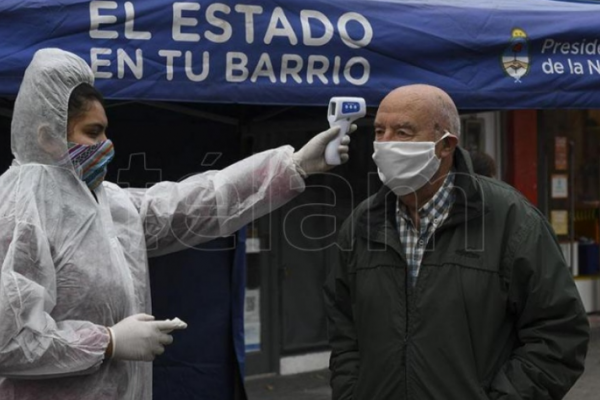 El Senado debate el proyecto oficial sobre criterios para combatir la pandemia