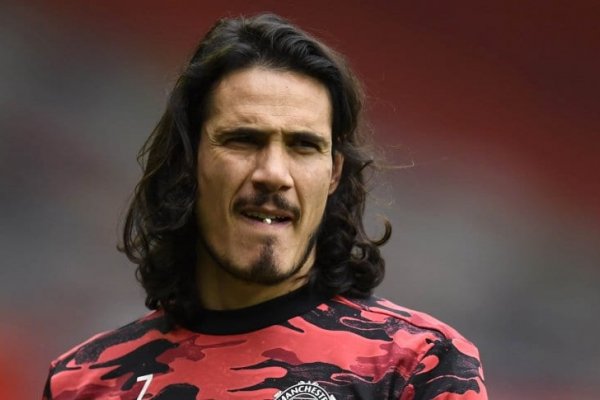 Edinson Cavani tiene posibilidades de continuar su carrera en el fútbol español