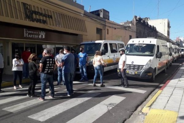 Colectivitos, con bajas de chóferes para el servicio