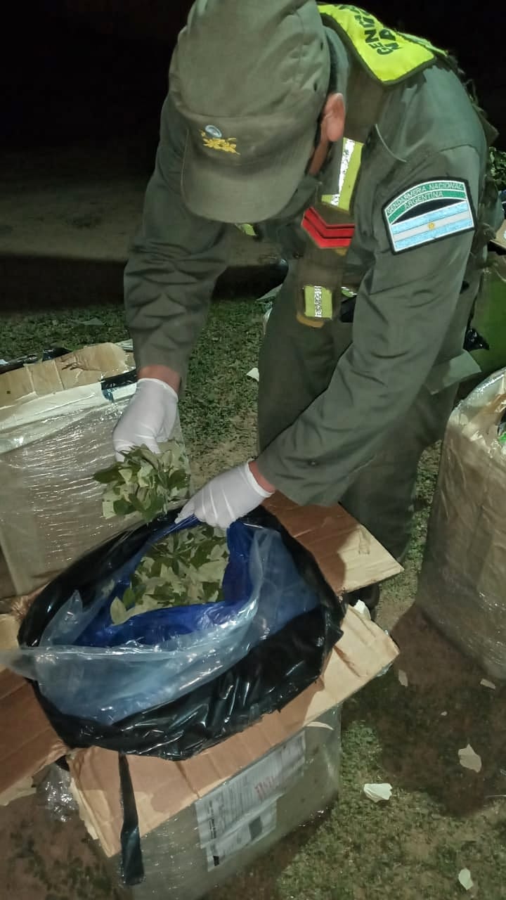 Gendarmería impidió el contrabando de millones de pesos en indumentaria - Policiales ...