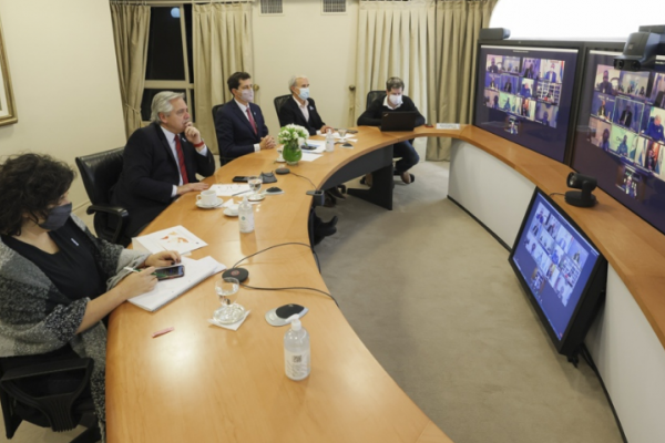 El Presidente continúa las reuniones con gobernadores antes de definir las nuevas medidas