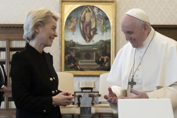 Papa Francisco recibe en el Vaticano a la presidenta de la Comisión Europea