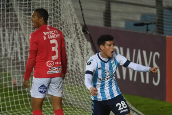 Racing finalizó invicto la fase de grupos