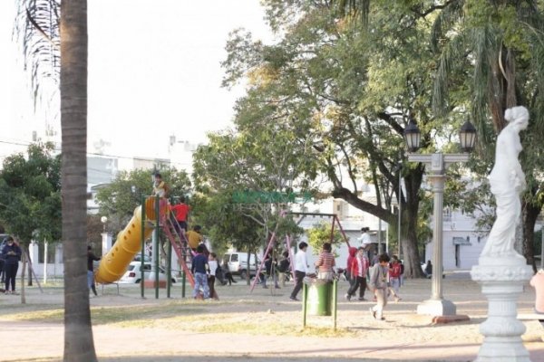 Plazas colmadas: Refuerzan controles, pero apelan a la responsabilidad social