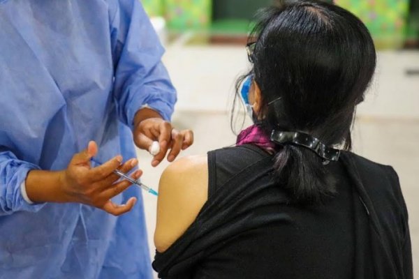 Vacunas: Nación consigna más de 350 mil a Corrientes