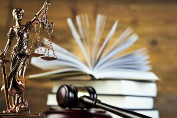 Dos años de prisión para un abogado que adulteró una cédula