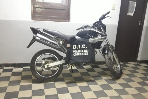 Policías recuperaron dos motos y detuvieron a un sujeto por una estafa