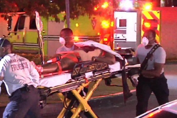 Al menos dos muertos y 25 heridos en un ataque durante un concierto
