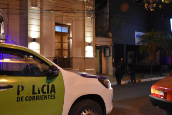 Clausuraron un centro cultural por aglomeración de personas