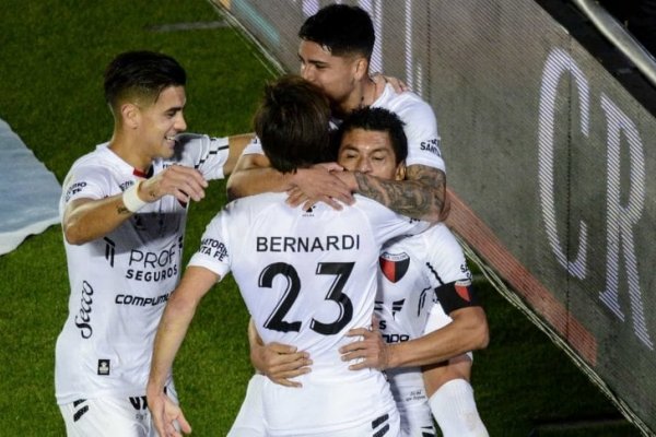 Copa Liga Profesional: Colón pasó a la final tras vencer a Independiente