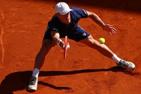 El Peque Schwartzman se instala en la tercera ronda de Roland Garros