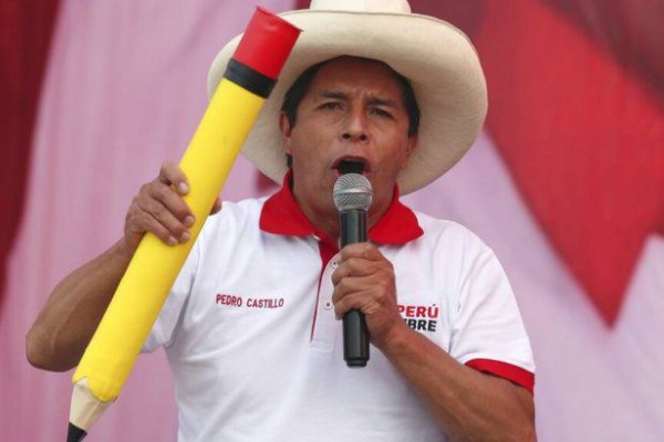 Ajustado balotaje en Perú: Pedro Castillo lo dio vuelta y ahora aventaja a Keiko Fujimori