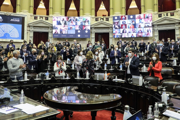 El Frente de Todos busca sancionar el proyecto sobre Emergencia Covid