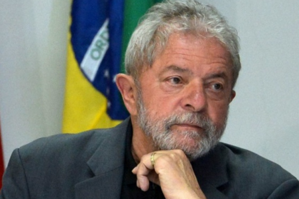 Lula: Brasil necesita una persona comprometida con la inclusión de los pobres